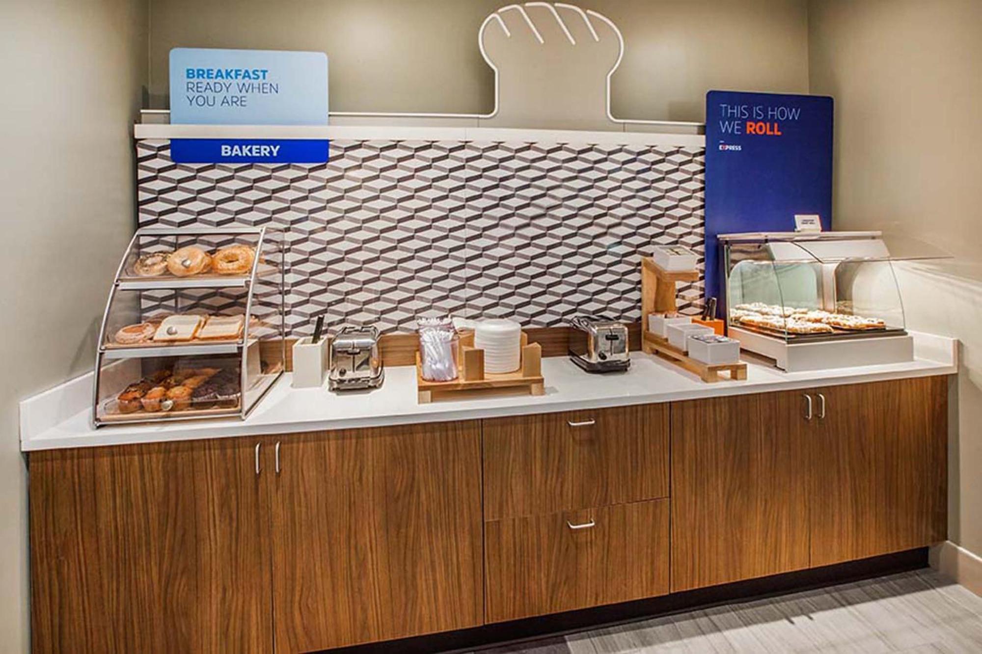 Holiday Inn Express Conway By Ihg Zewnętrze zdjęcie