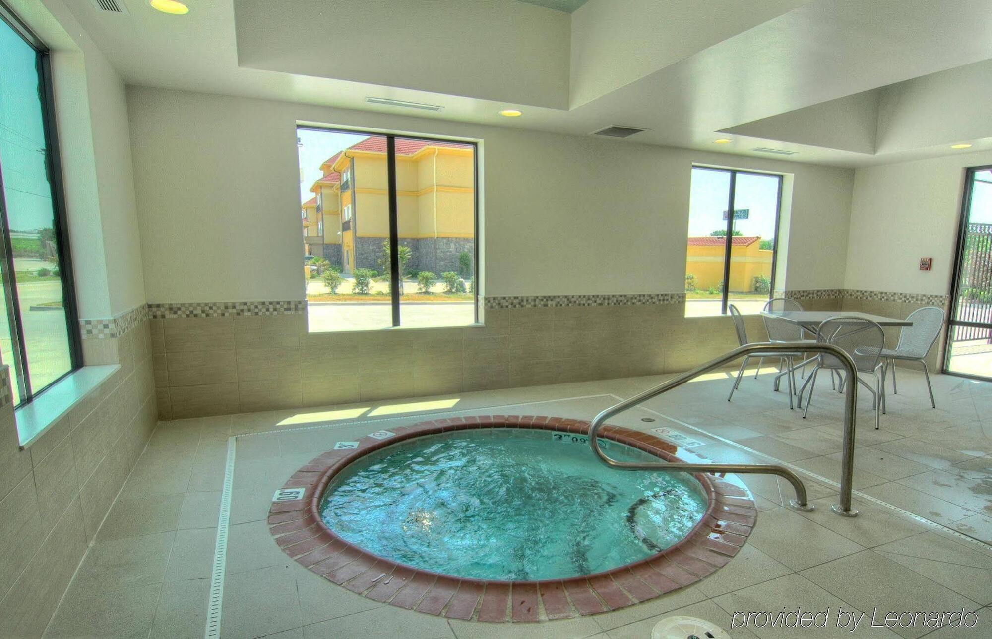 Holiday Inn Express Conway By Ihg Zewnętrze zdjęcie