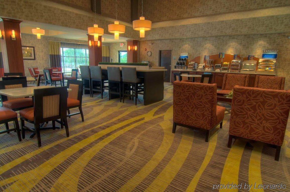 Holiday Inn Express Conway By Ihg Zewnętrze zdjęcie